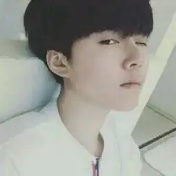 刚认识一个月的男朋友怎么样啊

