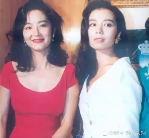 51岁的周慧敏赢过20岁少女,80年代港星可一个比一个美

