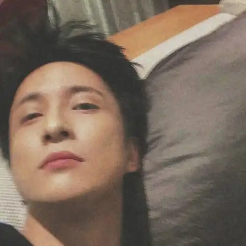 优质头像薛之谦头像
