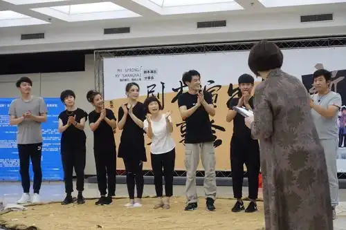 央华大事记四部绝妙好戏五场戏剧盛事空降上海,东艺央华戏剧季打造戏剧嘉年华
