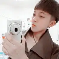 简单爱的qq情侣头像一男一女
