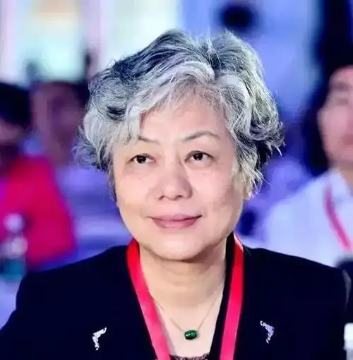 李玫瑾别将孩子打扮的太好看,但凡家长看完一个原因,就明白了
