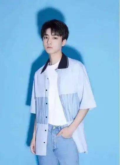 七周年演唱会打破线上演唱会纪录,小凯敬业精神让人心疼
