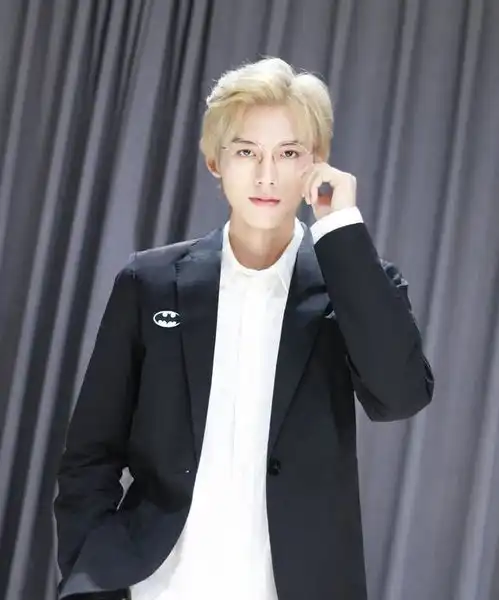 赵尧珂自曝地下恋情,被男方伤透了心,现已分手
