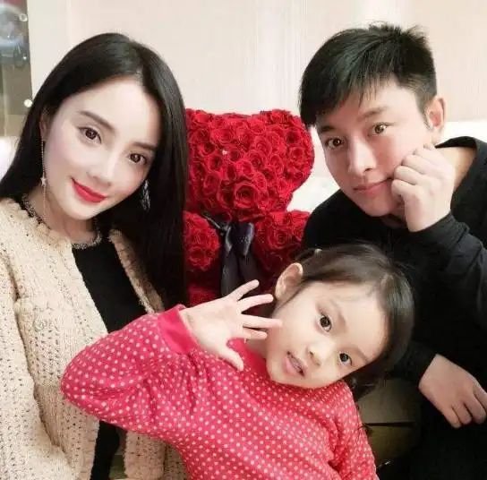 眼见不一定为实,李小璐闺蜜透露离婚内情你们都冤枉她了
