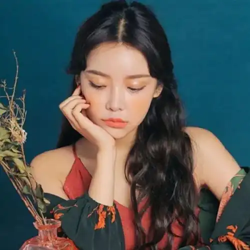 instanight头像壁纸热爱可抵岁月漫长
