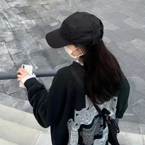 最近很多人在找的不露脸小众头像
