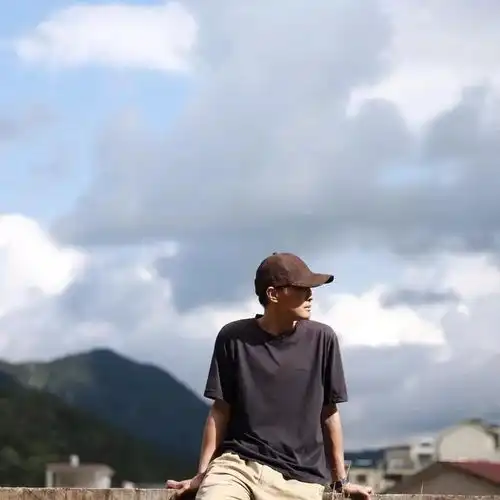 江西男生死磕夏布10年,最贵一米3000元,用千年国货打开夏天
