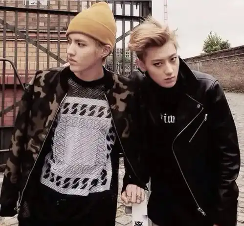 张庭做微商一年纳税21亿,这几年转战直播行业更是赚得盆满钵满
