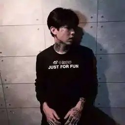女神对留背头的男生有安全感
