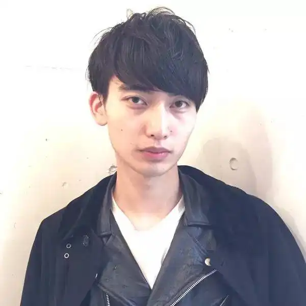 不一样的发型风格不管你是型男还是小鲜肉
