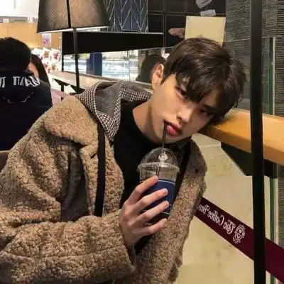 晴媚褪色伤感的名字不能释然可爱点
