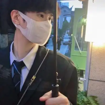 成熟男生头像
