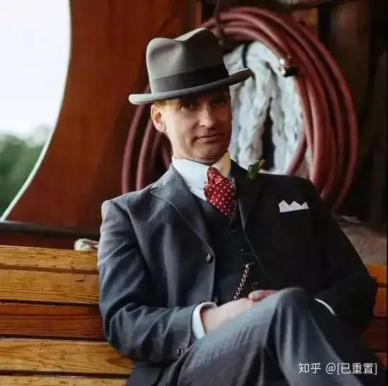 打造成熟绅士风只需4顶礼帽,帅过现男友
