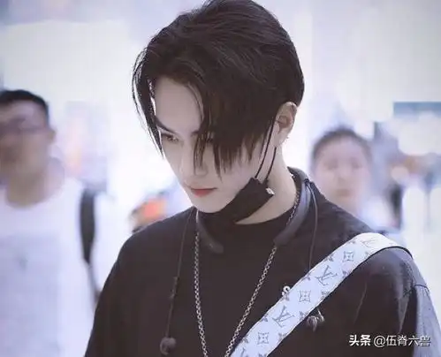 于正御用白月光男配新剧官宣,黑料满满的他靠演技杀出新戏路
