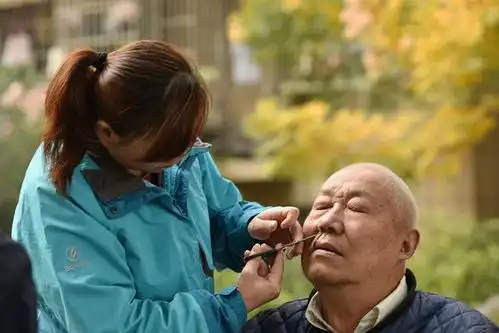 鼻毛变白是衰老的前兆吗或许还有其他因素,男性朋友要留意
