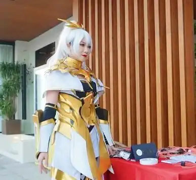 最硬核70后妈妈神还原二次元魔女贝姐,高冷霸气,90后输了
