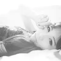 黑白头像男女也许爱要懂得放手才值得拥有
