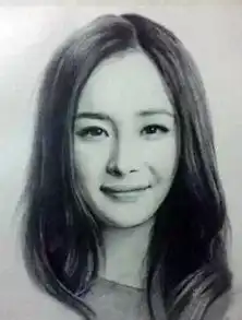 刘诗诗怎么化都是美,baby这个小可爱硬是被画家塑造成了大家闺秀
