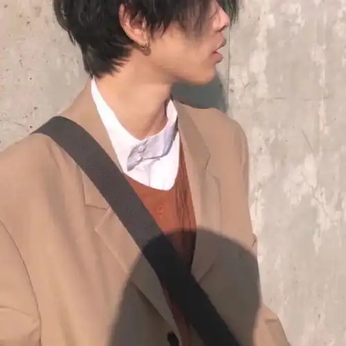 男生头像我以为你会理解我的
