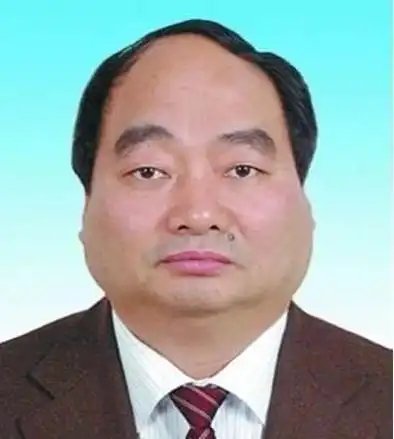动物园国字脸猴子火了,长的太像我们身边似曾相识的人

