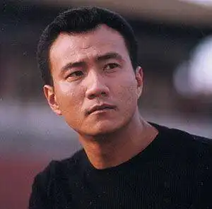 胡军妻子为康康庆生,别墅意外曝光处处讲究,网友却在维权
