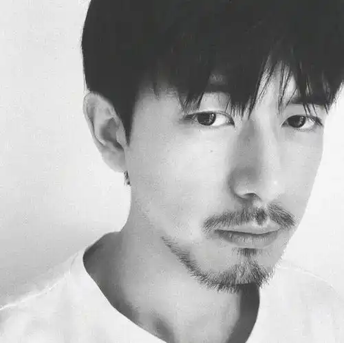 男明星流量密码,向全世界安利这个胡渣男
