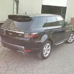 加版路虎揽运hse大量现车可分期95.3万
