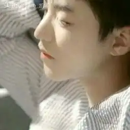 晚上关灯一个人睡觉不怕吗不怕呀,你看,墙slime凯喵的美拍
