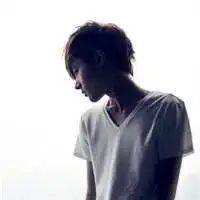 清纯正脸男生头像,清纯帅气有魅力
