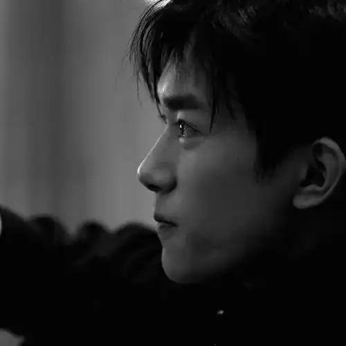 易烊千玺头像,长津湖,人间值得
