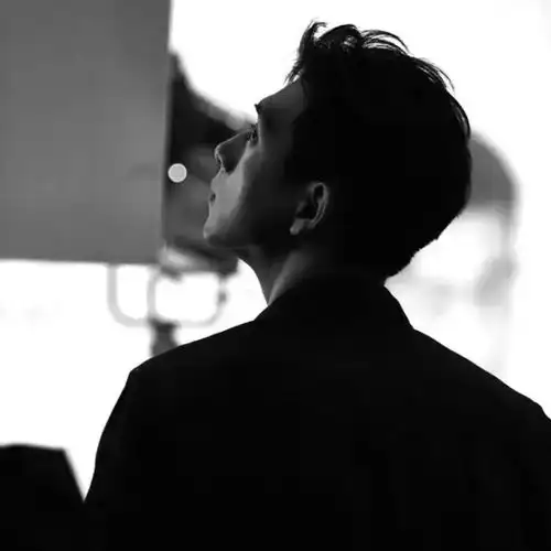 头像你总说我心猿意马不知我一心想伴你天涯
