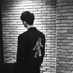 男生背影头像丨做一个最单纯的人,走一段最幸福的路生活
