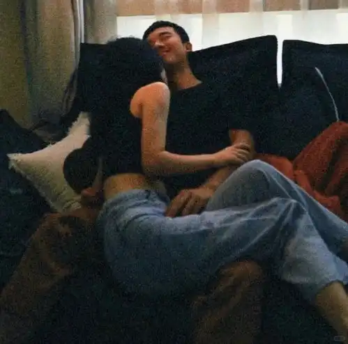 老男人玩女人的手段,让女人上瘾不断
