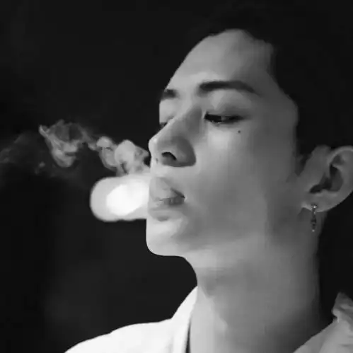 男生头像丨明天是余下生命的第一天
