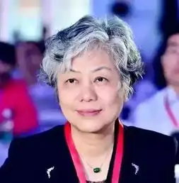 李玫瑾帮助孩子找到自身价值是父母的首要任务名家
