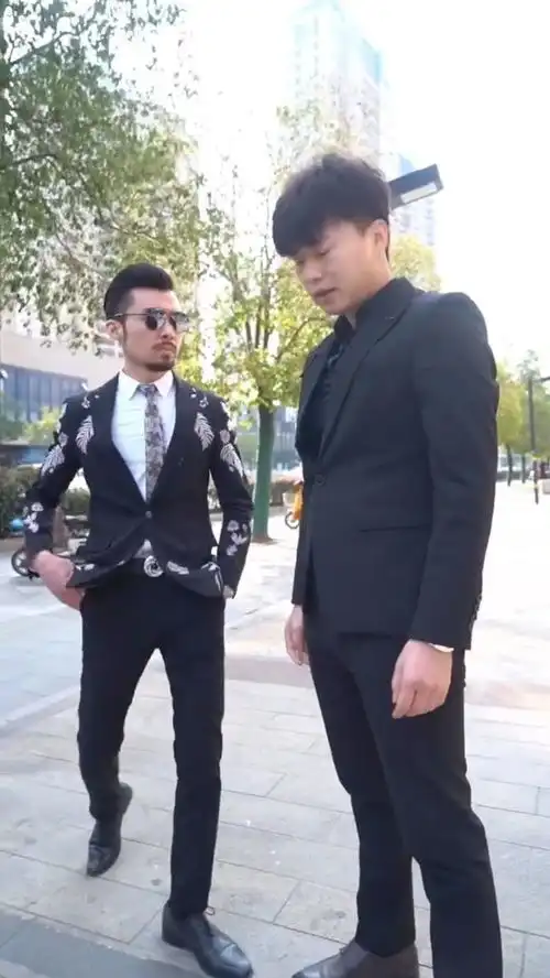 做男人要大气,对老婆千万不能太小气
