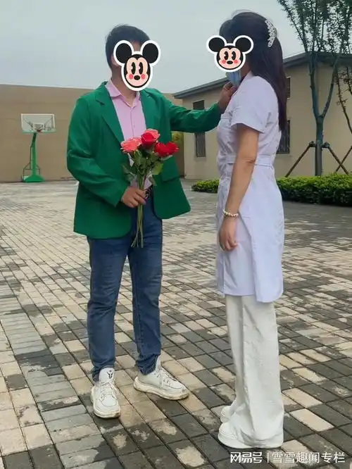 男子手捧鲜花去相亲,遇到救命恩人,他含着泪给恩人行大礼
