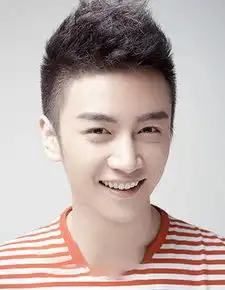 和相亲对象聊微信聊了两个月,还没见面,大家怎么看
