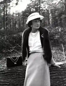 chanel我不做流行,我就是流行最霸气的时尚精神
