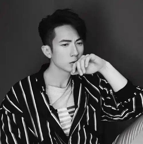 吴尊与初恋老婆的恋爱史,前方一亿吨狗粮来袭

