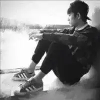 姑娘,试着干净的语言和安静的笑,烟酒脏话不是你这个年龄该有的,我知道你...
