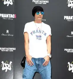 型男拼混搭亚洲男星着装搭配辑
