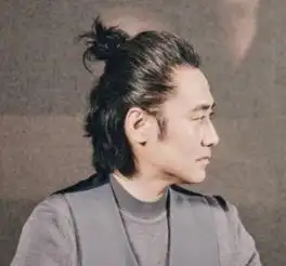 谢霆锋吴亦凡鹿晗张艺兴邓超盘点男星扎辫子造型
