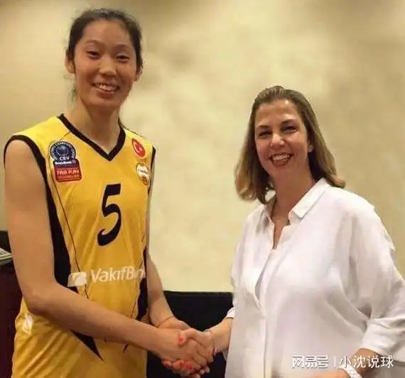 中国女排迎来喜讯,朱婷将王者归来,康复后将留洋,年薪高达千万
