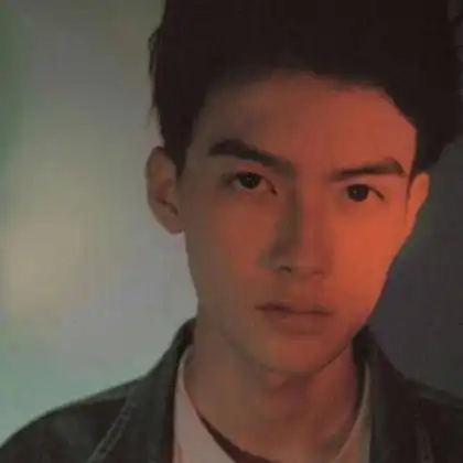 伤心的头像男,没人想过我的感受在呼过我
