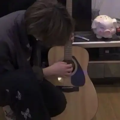 ins风男生头像
