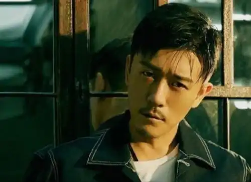 亲妈是导演,干妈也是导演,18年没将他捧红,林雨申娶媳妇后火了
