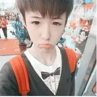 这个人,谁知道叫什么名字,谢谢
