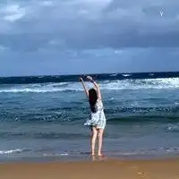 美女头像背影图片海边微信头像图片大全
